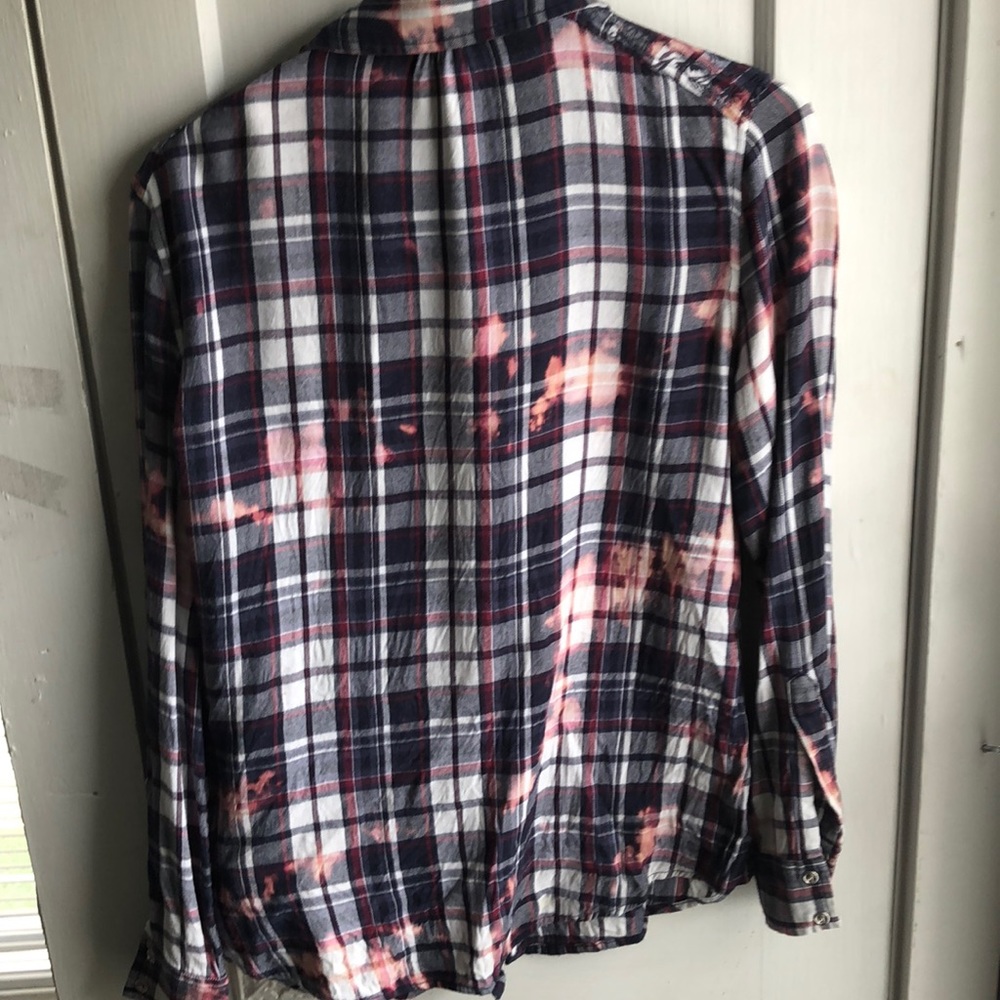 Distressed flannel - Picture 3 of 4